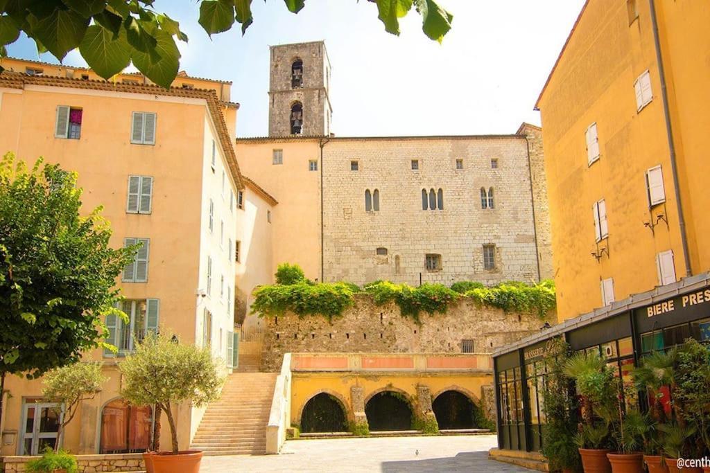 Grasse : Centre Ville Superbe Appartement 2 Chambres Exterior foto